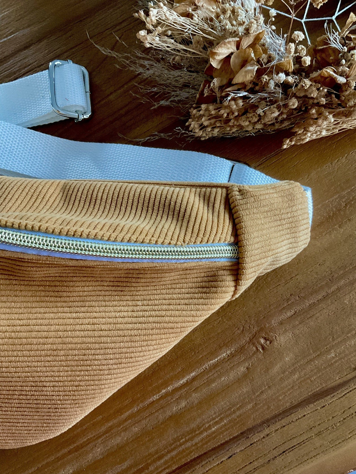 Sac banane en velours côtelé jaune moutarde