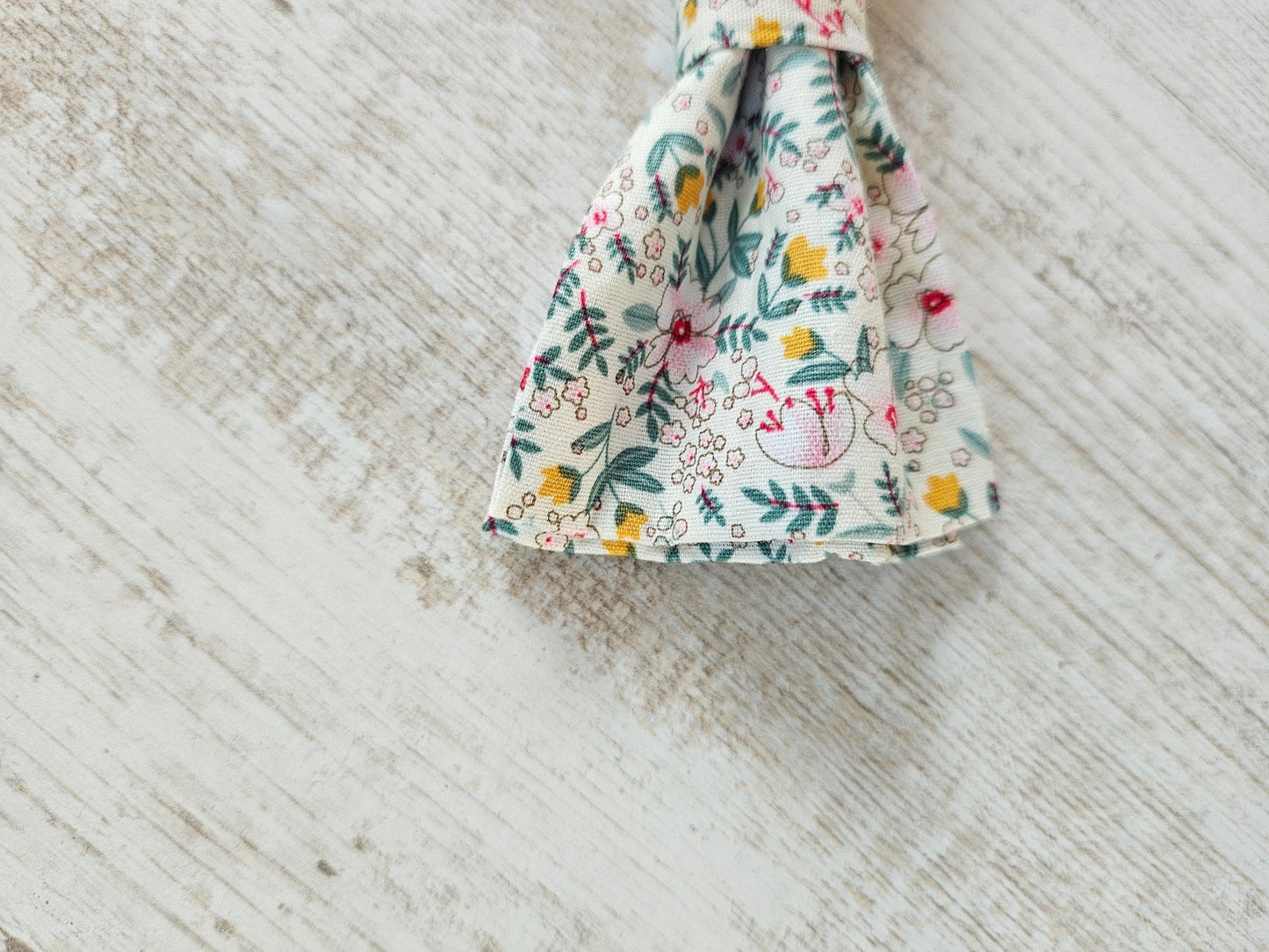 Barrette noeud papillon liberty blanc