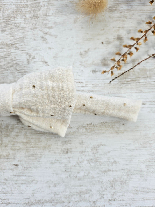 Noeud papillon blanc et pois dorés