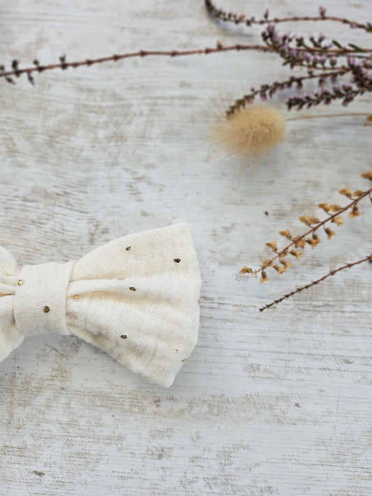 Barrette noeud papillon blanc et pois dorés