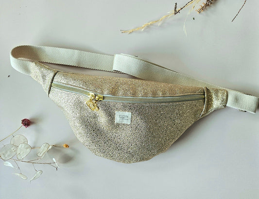 Banane simili cuir doré