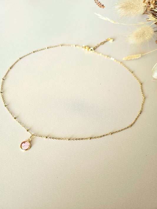 Collier en résine holographique – Élégance artisanale au quotidien