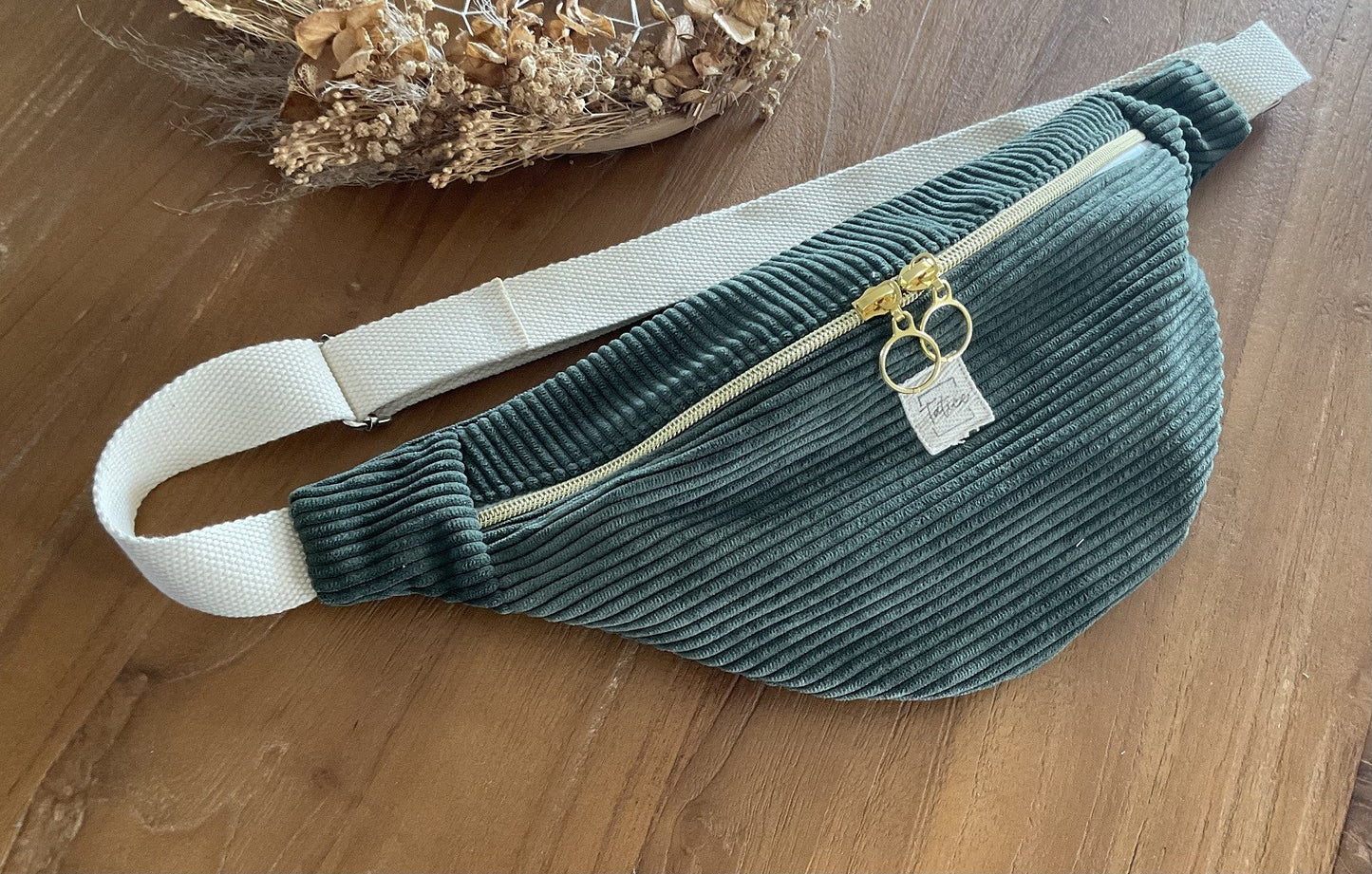Sac banane en velours côtelé vert kaki
