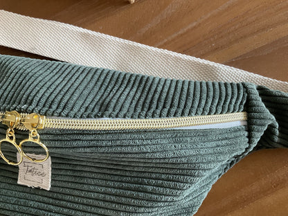 Sac banane en velours côtelé vert kaki