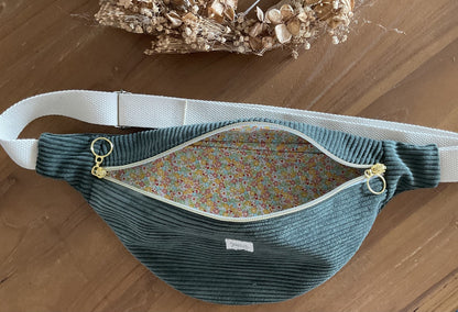 Sac banane en velours côtelé vert kaki