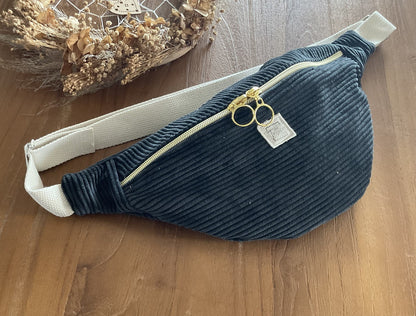 Sac banane en velours côtelé noir