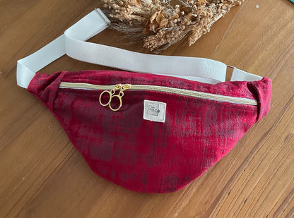 Sac banane en velours rouge bordeaux