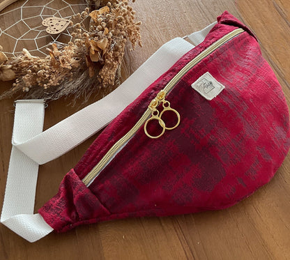 Sac banane en velours rouge bordeaux