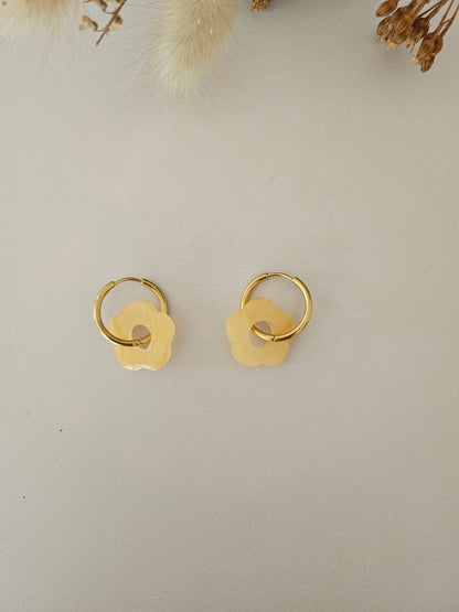 Boucles d’oreilles fleurs translucides – Légères & faites main