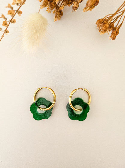 Boucles d’oreilles fleurs translucides – Légères & faites main