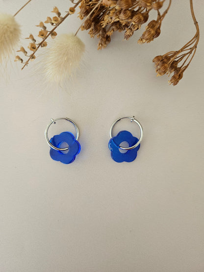 Boucles d’oreilles fleurs translucides – Légères & faites main