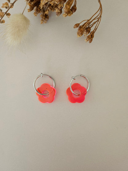 Boucles d’oreilles fleurs translucides – Légères & faites main