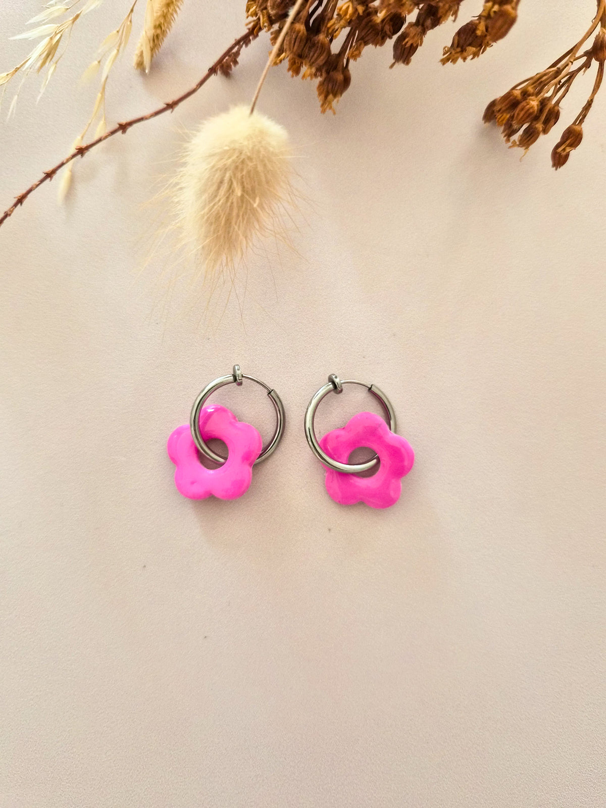 Boucles d’oreilles fleurs colorées en argile polymère