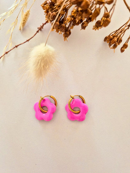 Boucles d’oreilles fleurs colorées en argile polymère