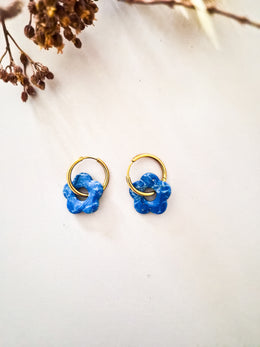 Boucles d’oreilles Fleur marbrées en argile polymère