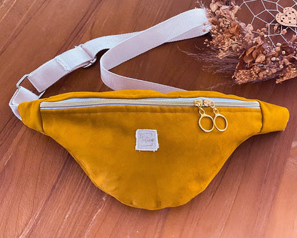 Sac banane en velours jaune moutarde