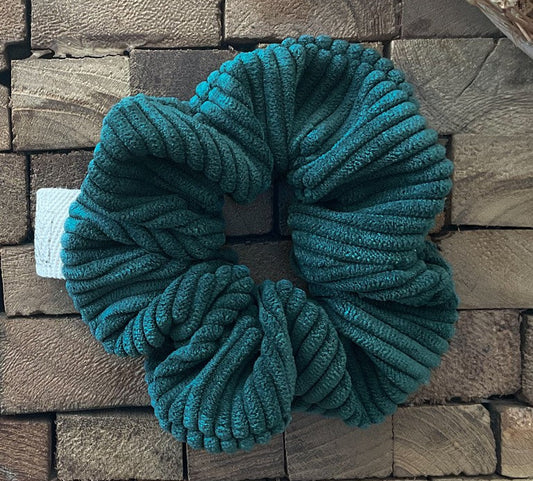 Chouchou scrunchie velours côtéle vert sapin