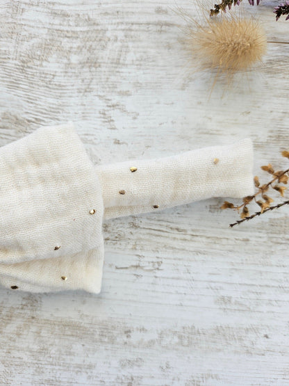 Noeud papillon blanc et pois dorés