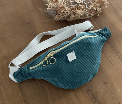 Sac banane en velours côtelé vert sapin