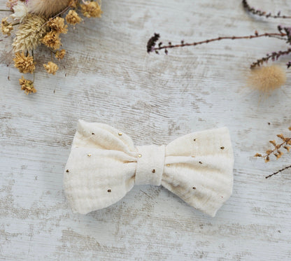 Barrette noeud papillon blanc et pois dorés