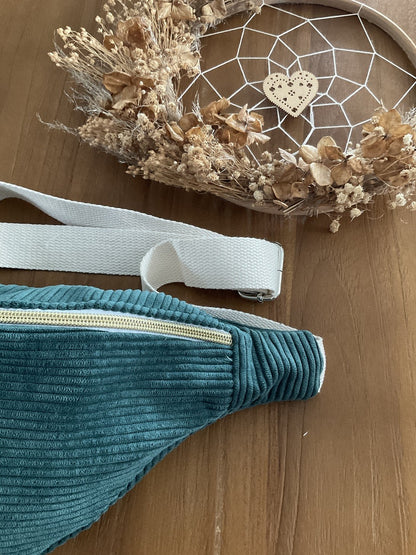 Sac banane en velours côtelé vert sapin