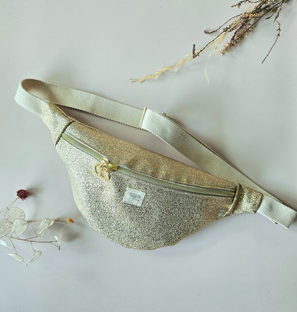 Banane simili cuir doré