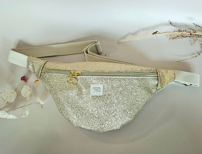 Banane simili cuir doré