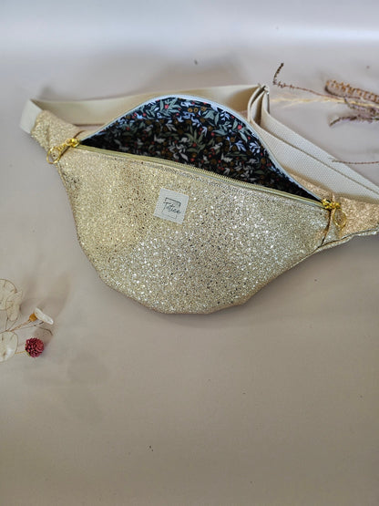 Banane simili cuir doré