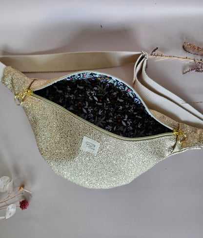 Banane simili cuir doré