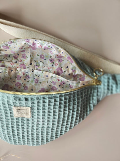 Banane nid abeille vert d'eau