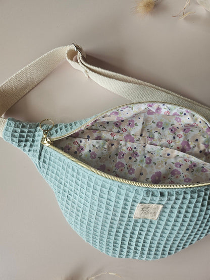 Banane nid abeille vert d'eau