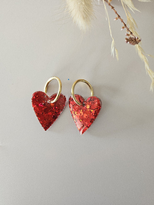 boucles créoles résine coeurs rouges
