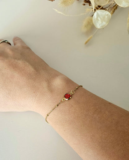 Bracelet délicat en résine holographique – L’éclat artisanal à ton poignet